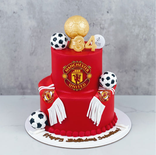 Manchester United Golden Ball Cake