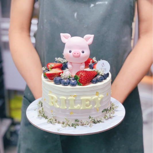 Ombre Berries with Cute Piggy Floral Cake