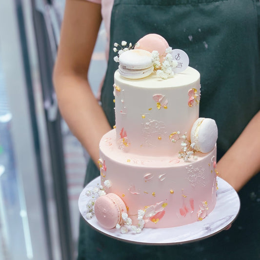 Ombre Floral with Macarons and Texture Cake
