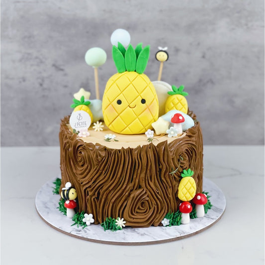 Pineapple Garden Woodstump Cake