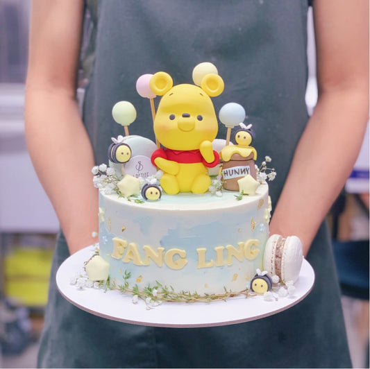 Pooh with Honey Bees Field Themed Cake