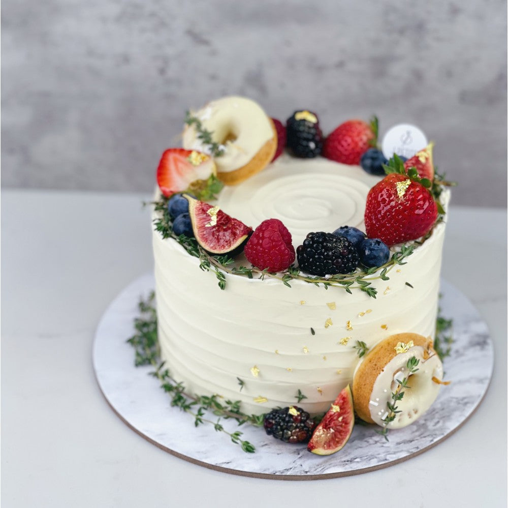 Rustic Donut Berries Cake – J Petite Patisserie